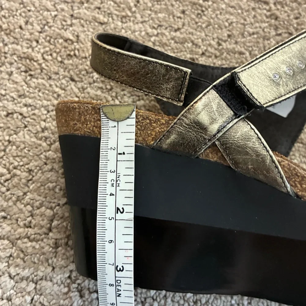 Naot Prodigy Wedge Sandals Women's EU 42 US 11 Leather Gold Rhinestone Platform